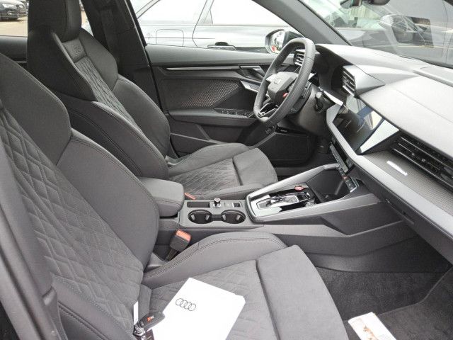 Audi RS3 2025 г. Чёрный, пробег 15500 км