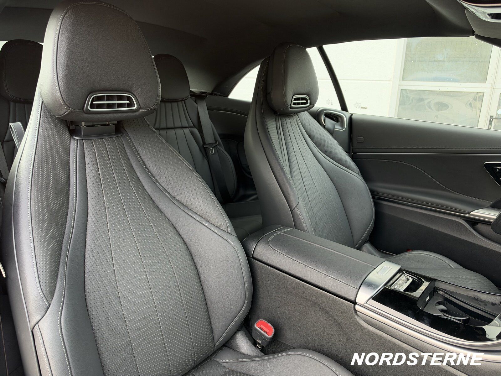 Mercedes-Benz CLE 220 2024 г. Белый, пробег 4973 км