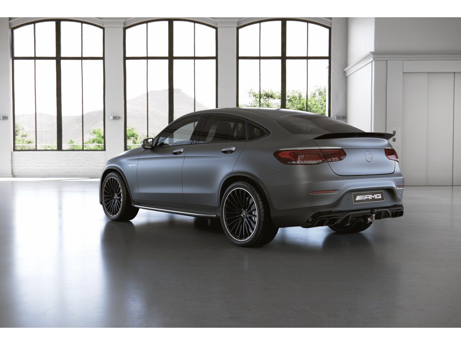 Mercedes-Benz GLC 63 AMG 2022 г. Серый, пробег 28798 км