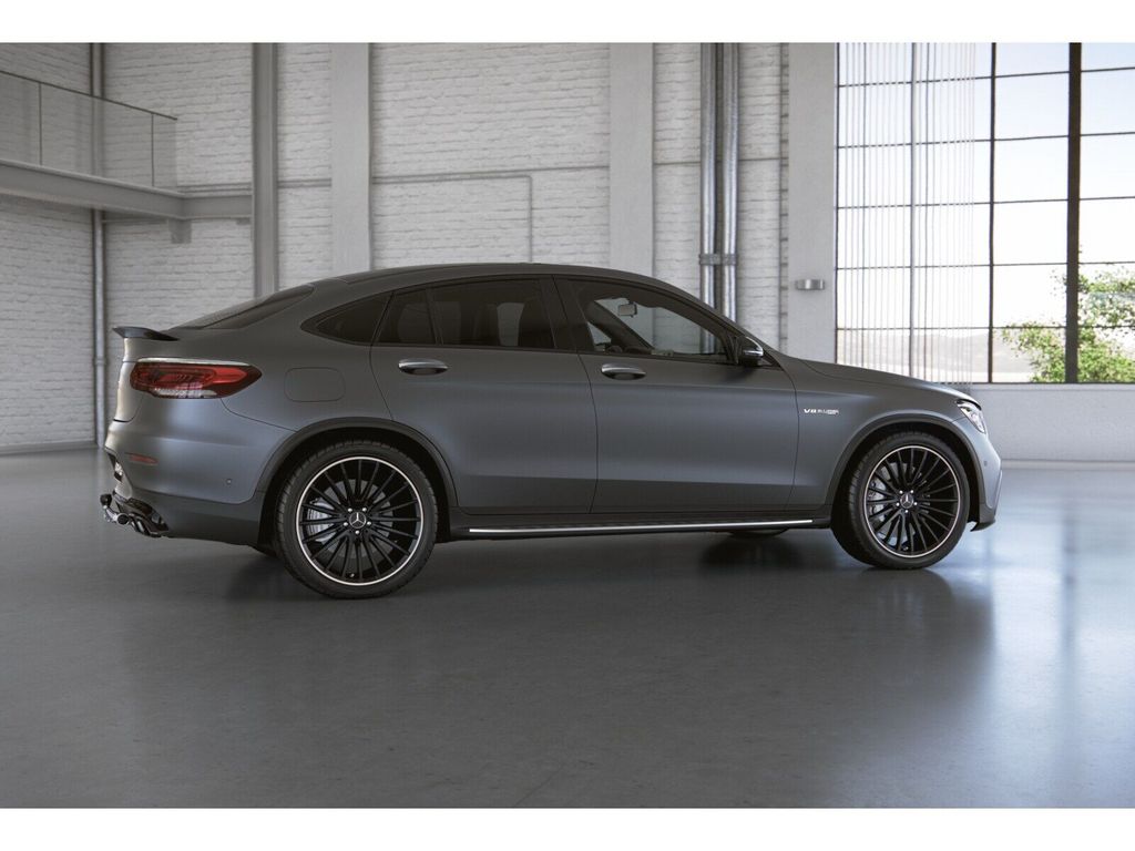 Mercedes-Benz GLC 63 AMG 2022 г. Серый, пробег 28798 км
