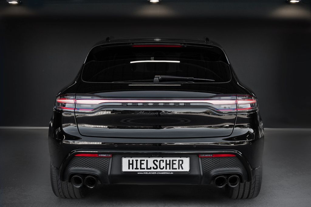 Porsche Macan 2023 г. Чёрный, пробег 59600 км