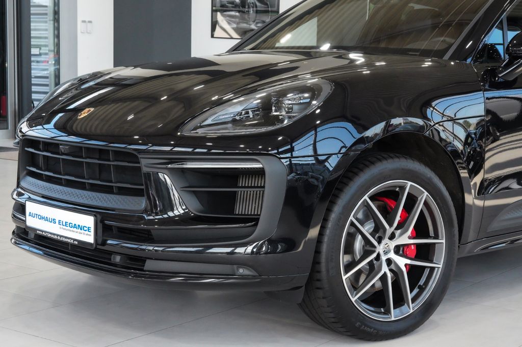 Porsche Macan 2022 г. Чёрный, пробег 53505 км