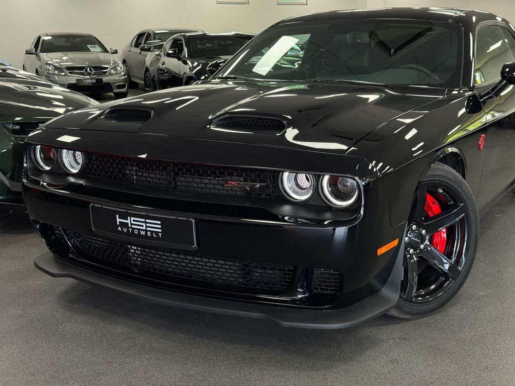 Dodge Challenger 2021 г. Чёрный, пробег 46000 км