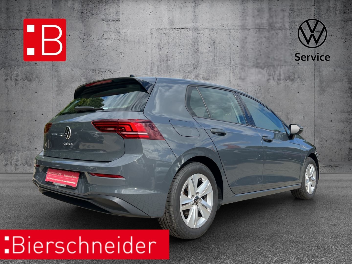 Volkswagen Golf 2024 г. Серый, пробег 31595 км