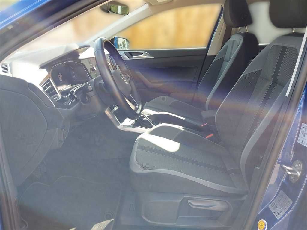 Volkswagen Polo 2024 г. Синий, пробег 28040 км
