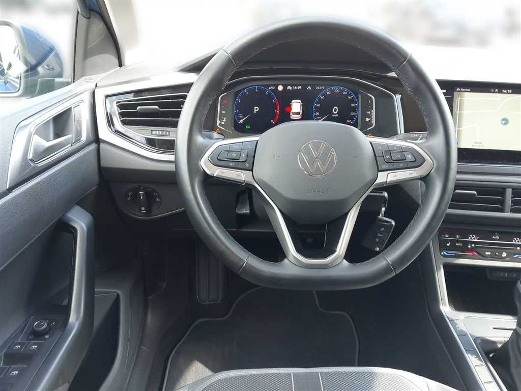 Volkswagen Polo 2024 г. Синий, пробег 28040 км