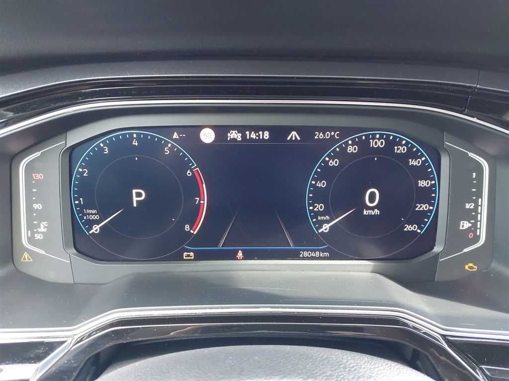 Volkswagen Polo 2024 г. Синий, пробег 28040 км