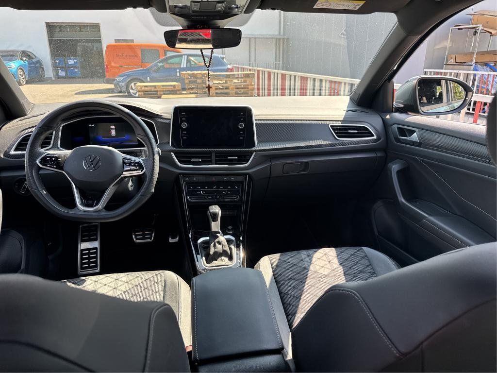 Volkswagen T-Roc 2022 г. Синий, пробег 33800 км
