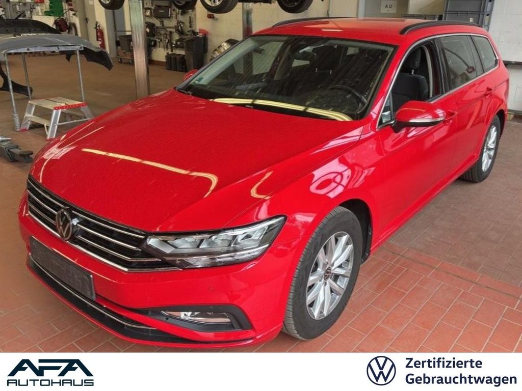 Volkswagen Passat 2024 г. Красный, пробег 44103 км