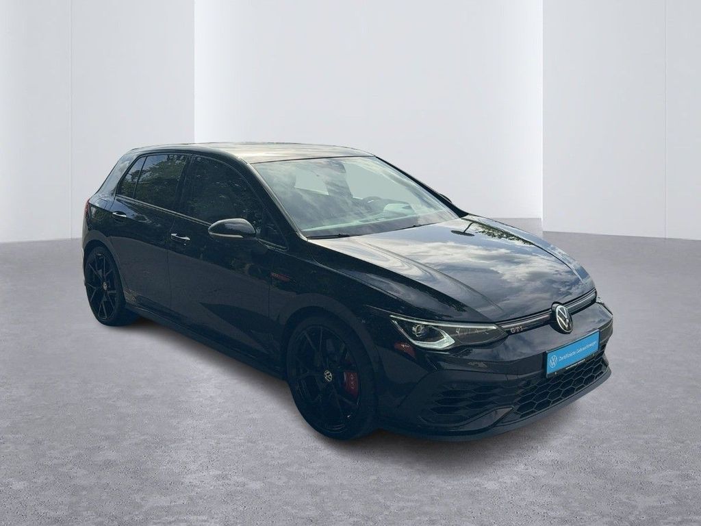 Volkswagen Golf 2024 г. Чёрный, пробег 51097 км