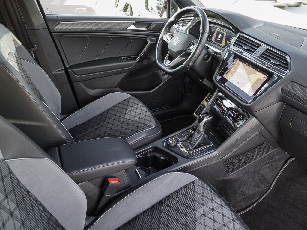 Volkswagen TIGUAN ALLSPACE 2023 г. Чёрный, пробег 43554 км