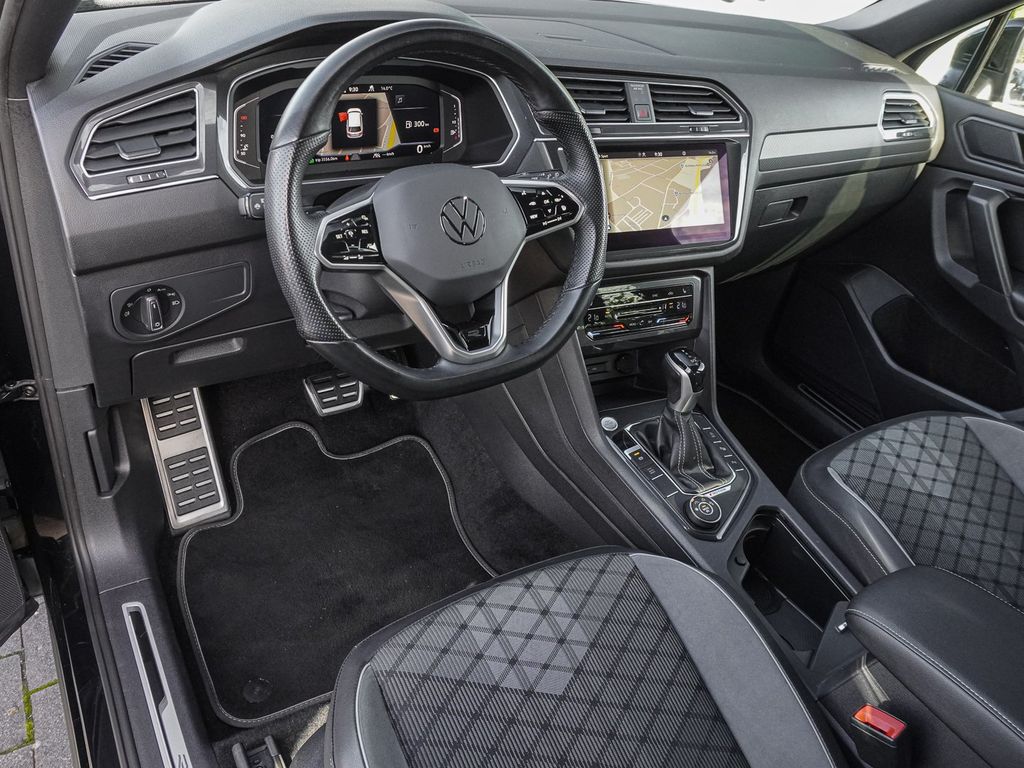 Volkswagen TIGUAN ALLSPACE 2023 г. Чёрный, пробег 43554 км