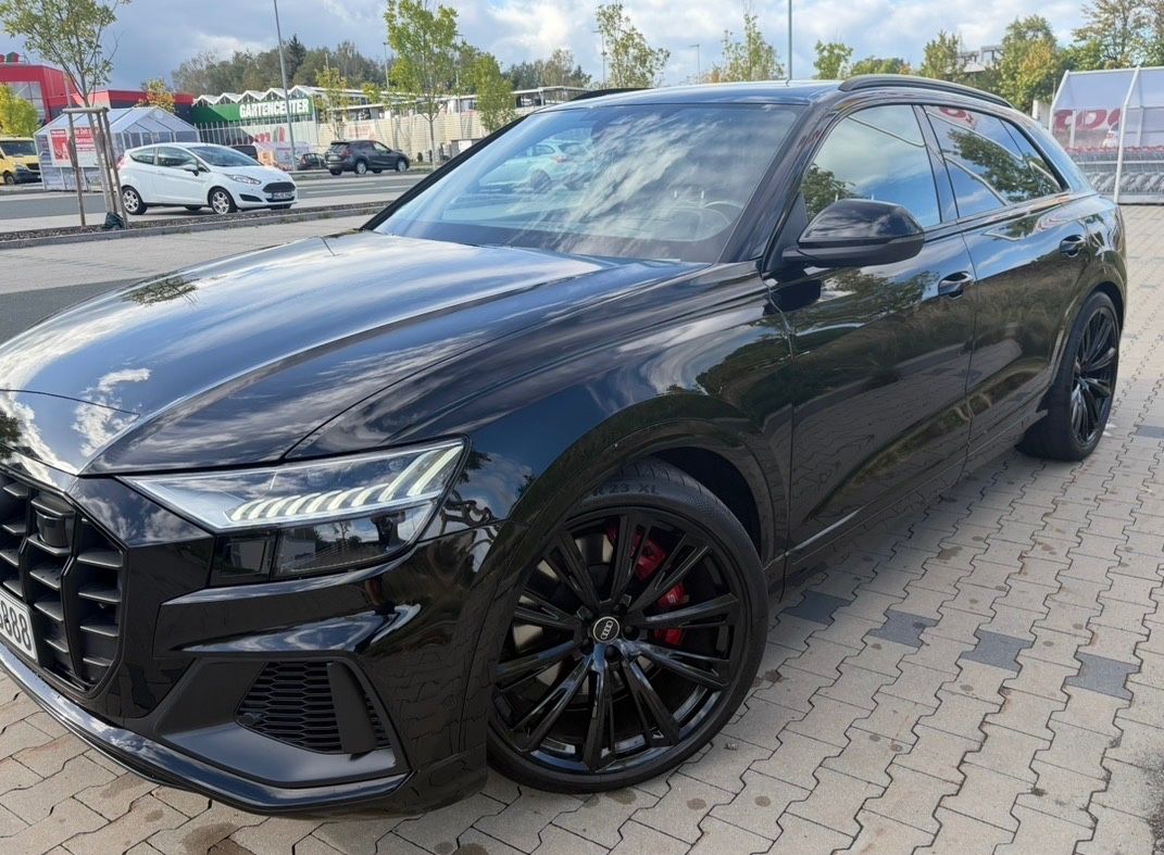 Audi SQ8 2022 г. Чёрный, пробег 47000 км