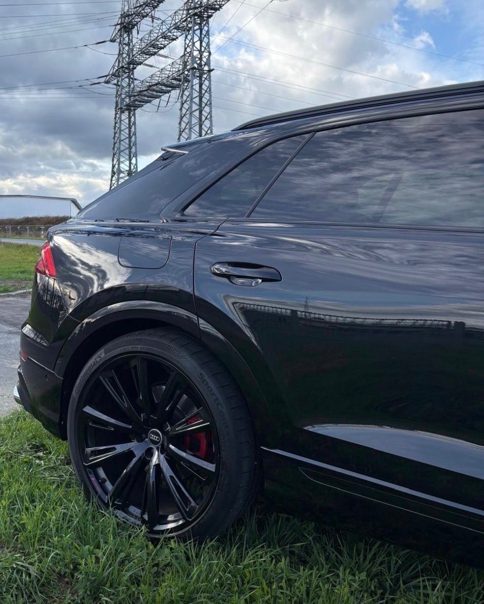 Audi SQ8 2022 г. Чёрный, пробег 47000 км