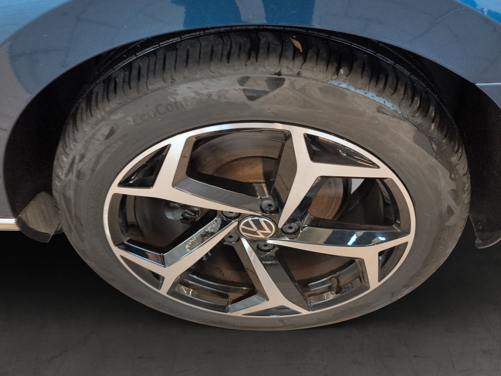Volkswagen PASSAT VARIANT 2023 г. Синий, пробег 29377 км