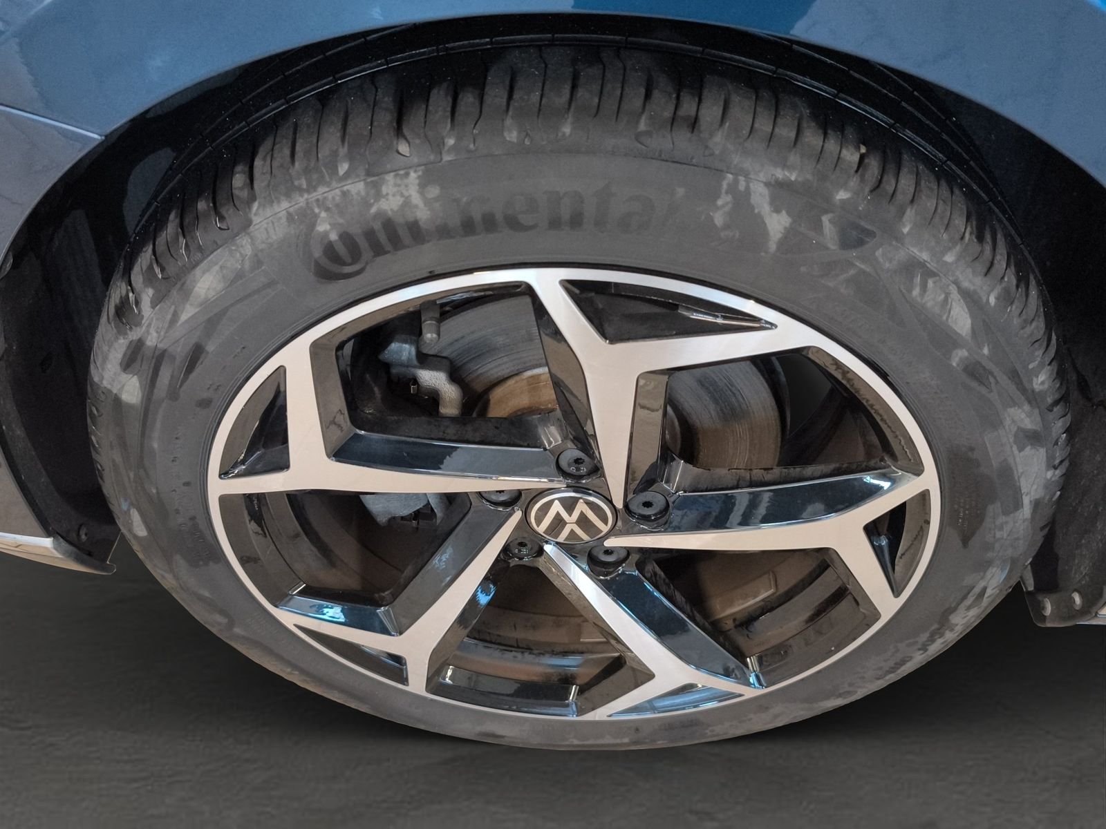 Volkswagen PASSAT VARIANT 2023 г. Синий, пробег 29377 км