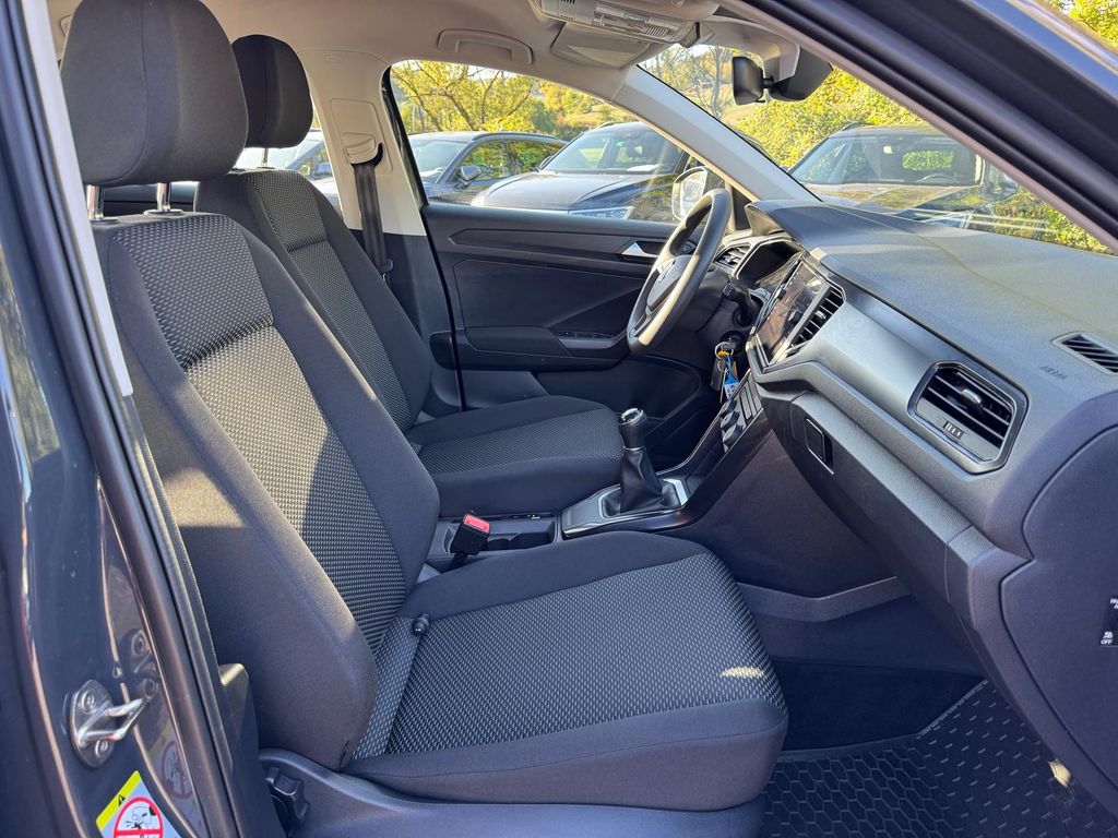 Volkswagen T-Roc 2021 г. Серый, пробег 41655 км