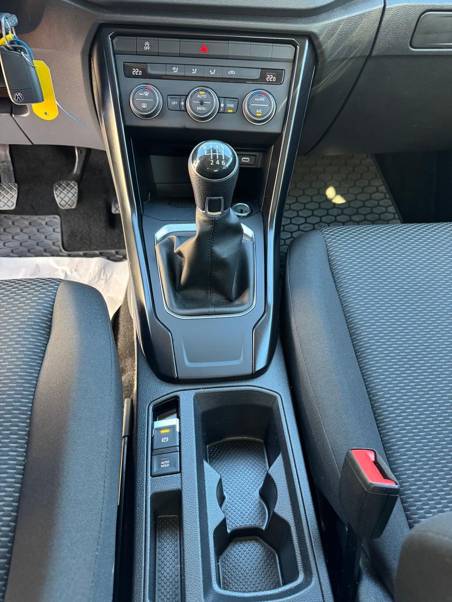 Volkswagen T-Roc 2021 г. Серый, пробег 41655 км