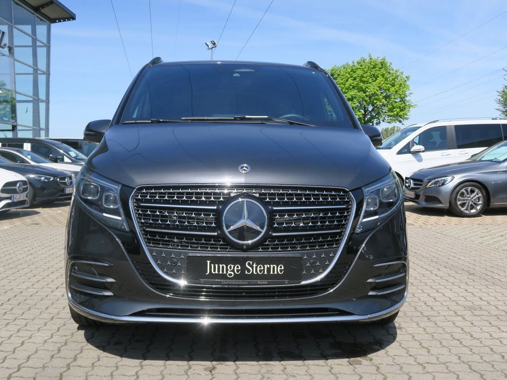 Mercedes-Benz V 300 2024 г. Серый, пробег 35497 км