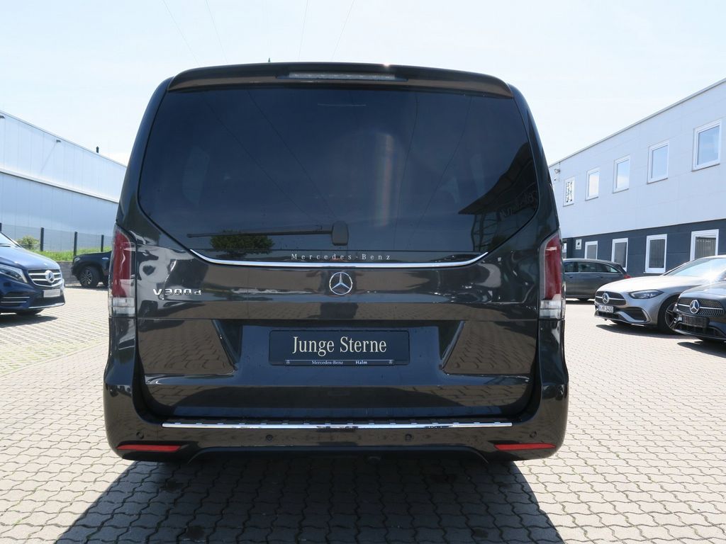 Mercedes-Benz V 300 2024 г. Серый, пробег 35497 км
