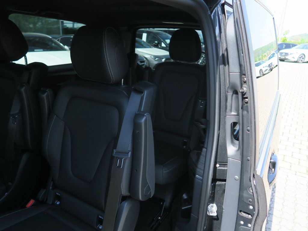 Mercedes-Benz V 300 2024 г. Серый, пробег 35497 км
