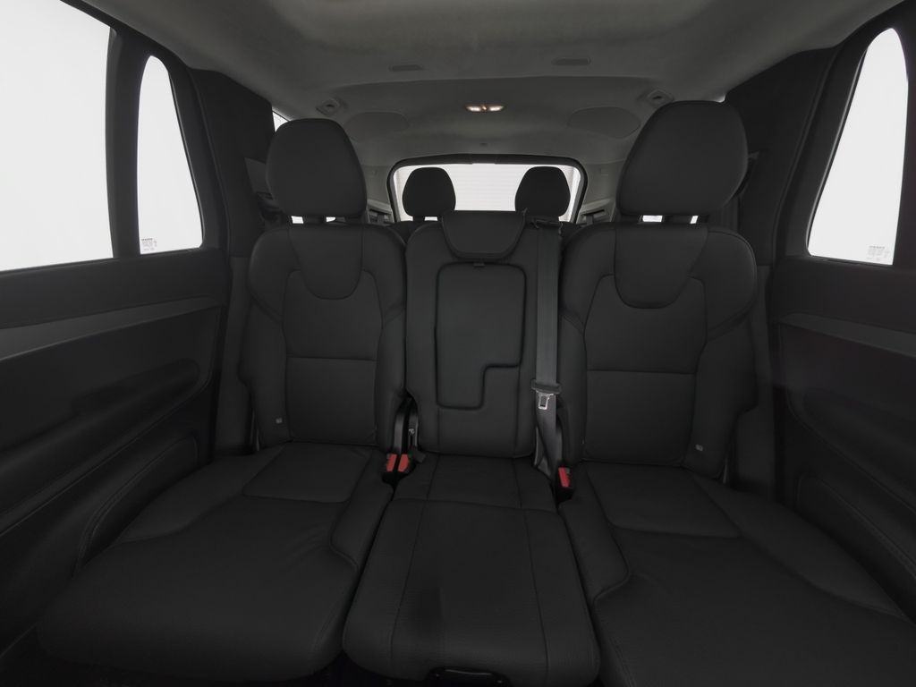 Volvo XC90 2024 г. Серый, пробег 37474 км