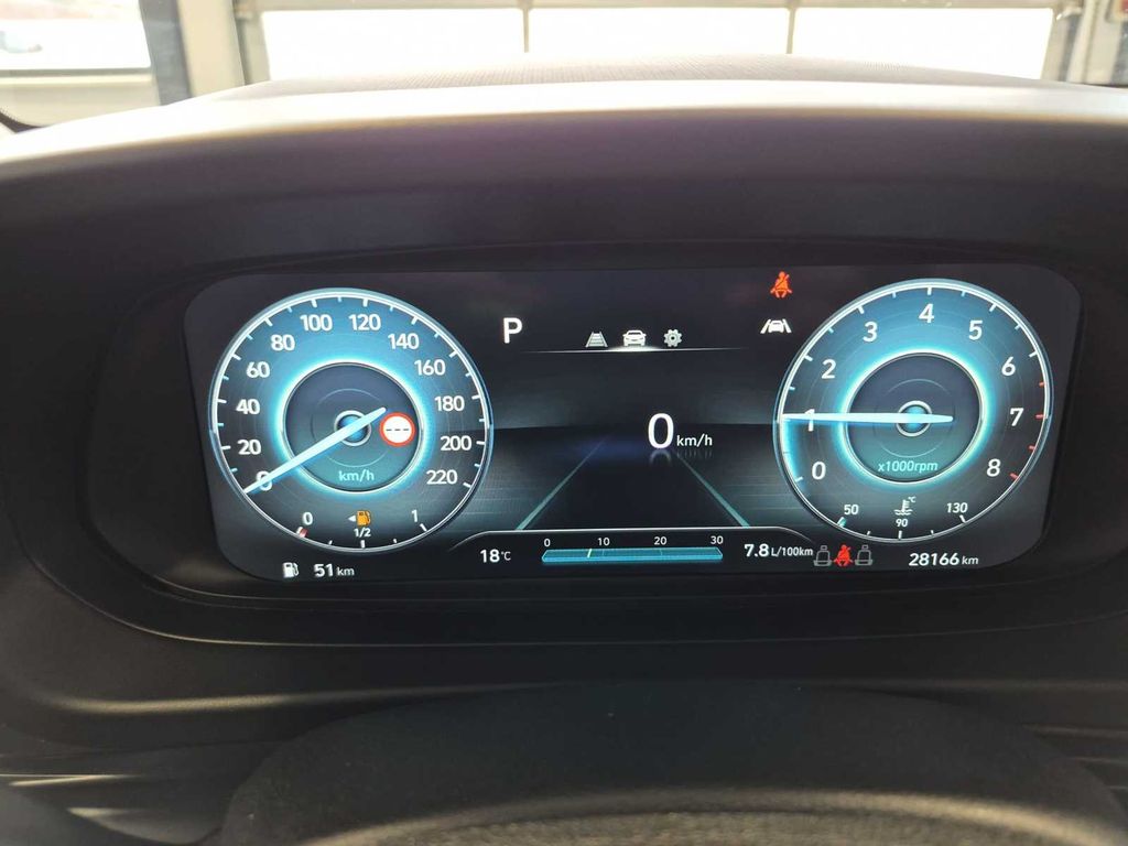 Hyundai i20 2021 г. Белый, пробег 28166 км