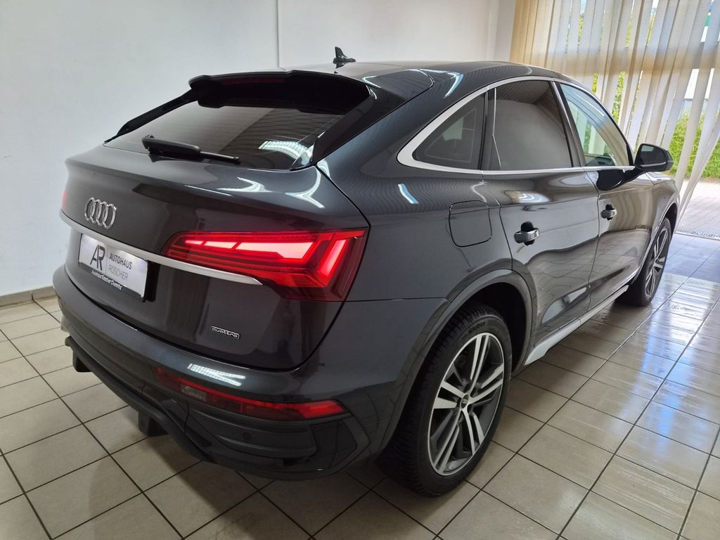 Audi Q5 2022 г. Серый, пробег 43550 км