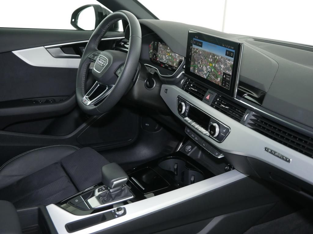 Audi A4 2024 г. Чёрный, пробег 41236 км
