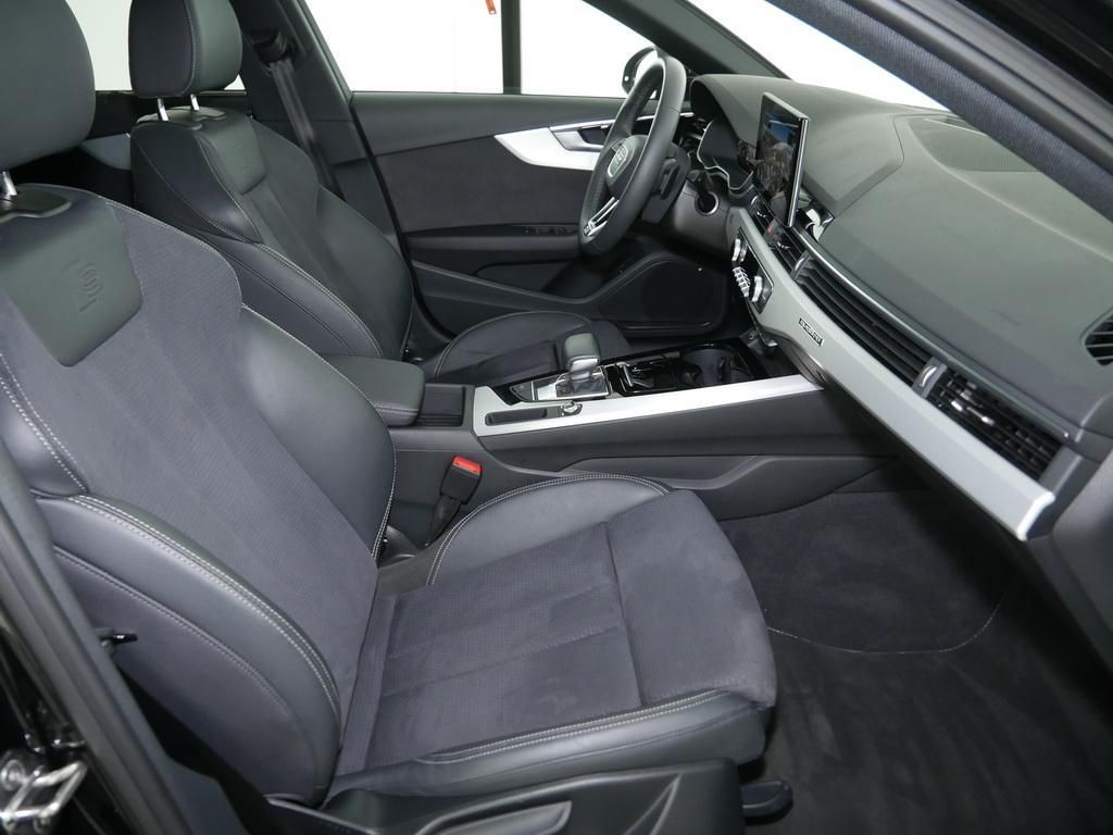 Audi A4 2024 г. Чёрный, пробег 41236 км