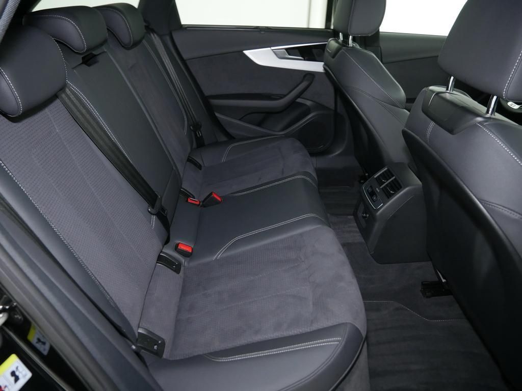 Audi A4 2024 г. Чёрный, пробег 41236 км