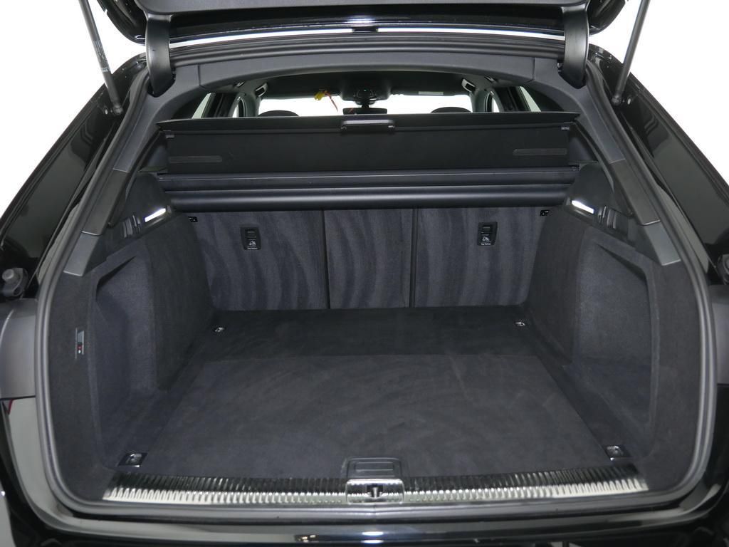 Audi A4 2024 г. Чёрный, пробег 41236 км