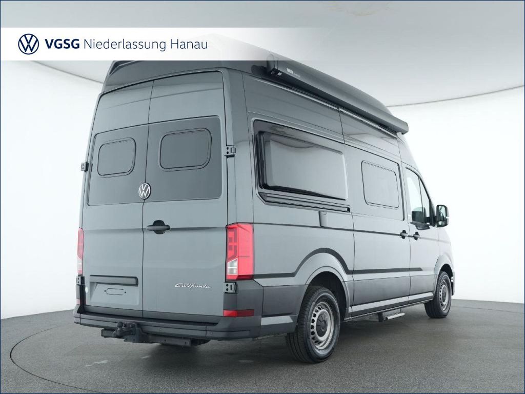 Volkswagen 8 series 2025 г. Серый, пробег 13988 км