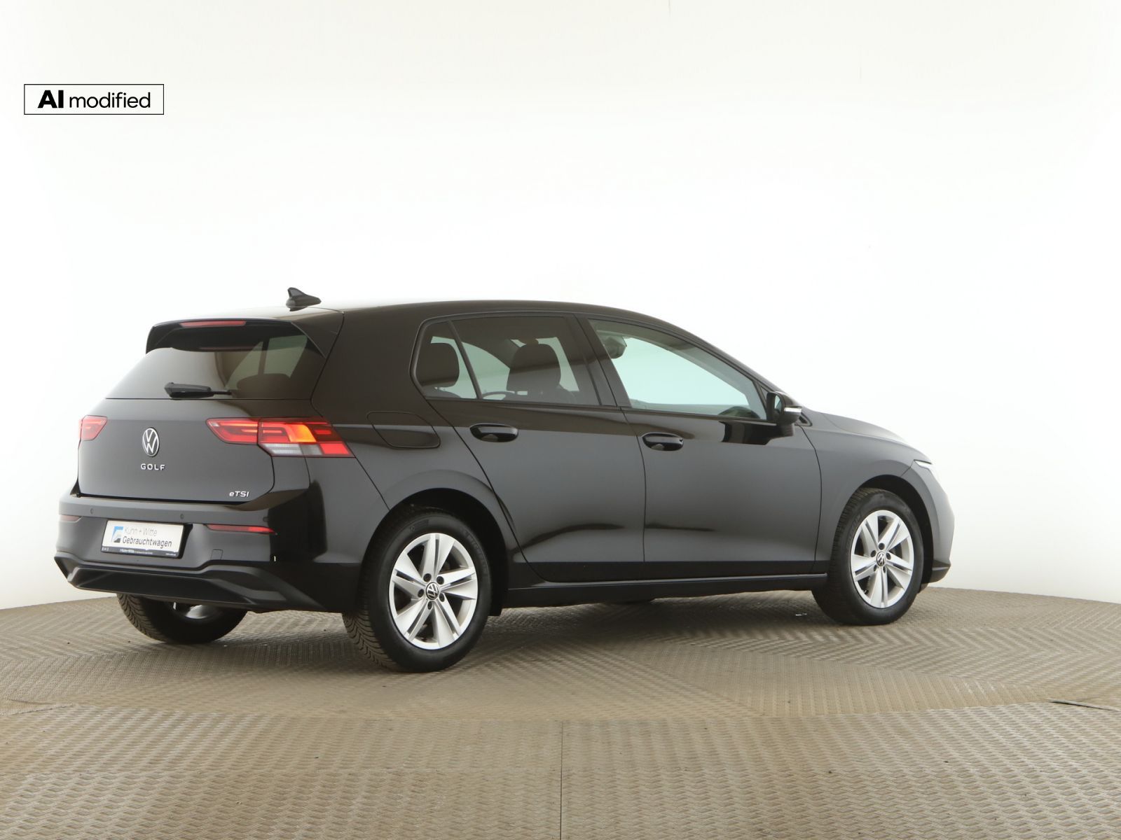 Volkswagen Golf 2022 г. Чёрный, пробег 44886 км