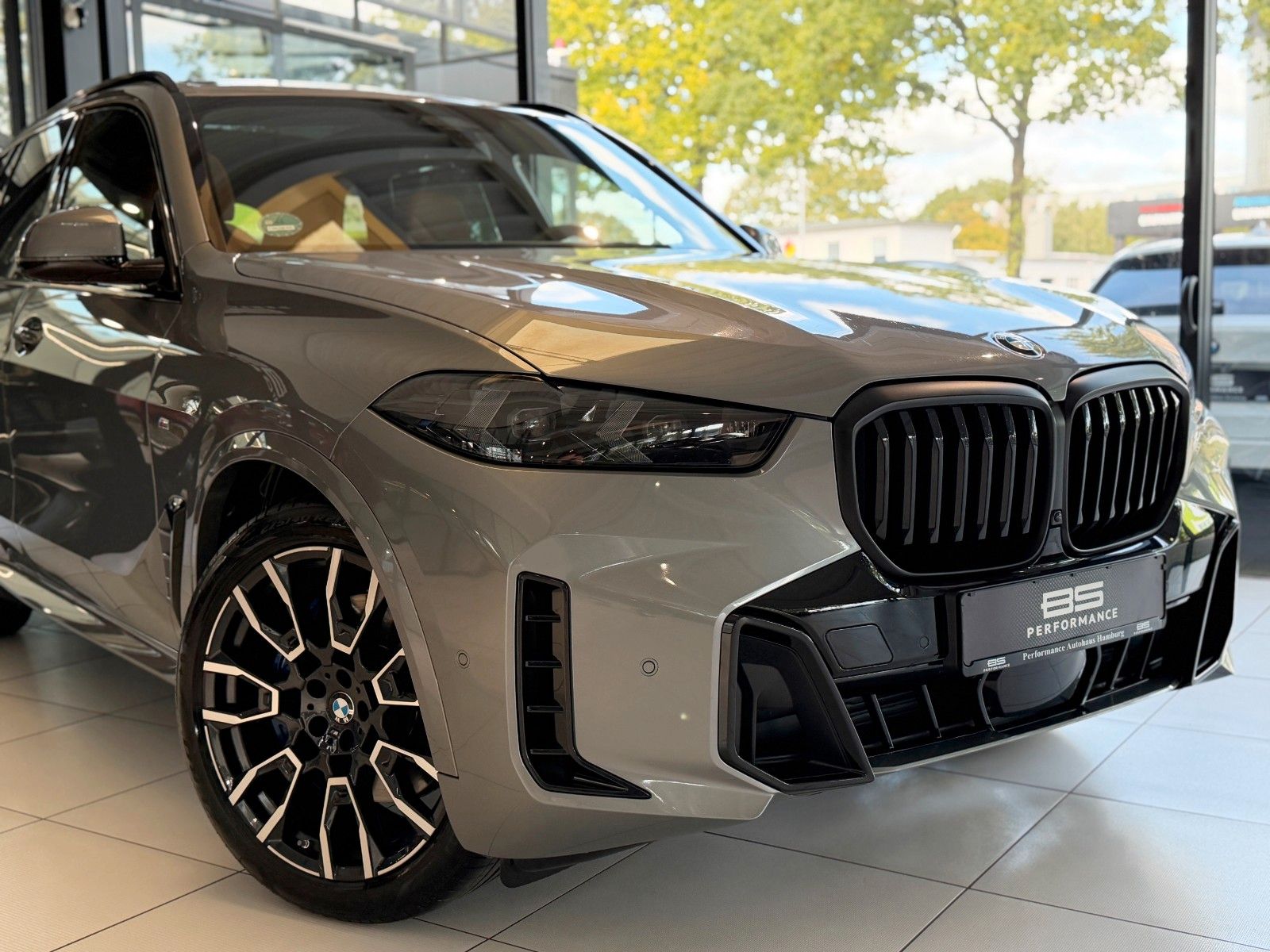BMW X5 2025 г. Серый, пробег 56000 км