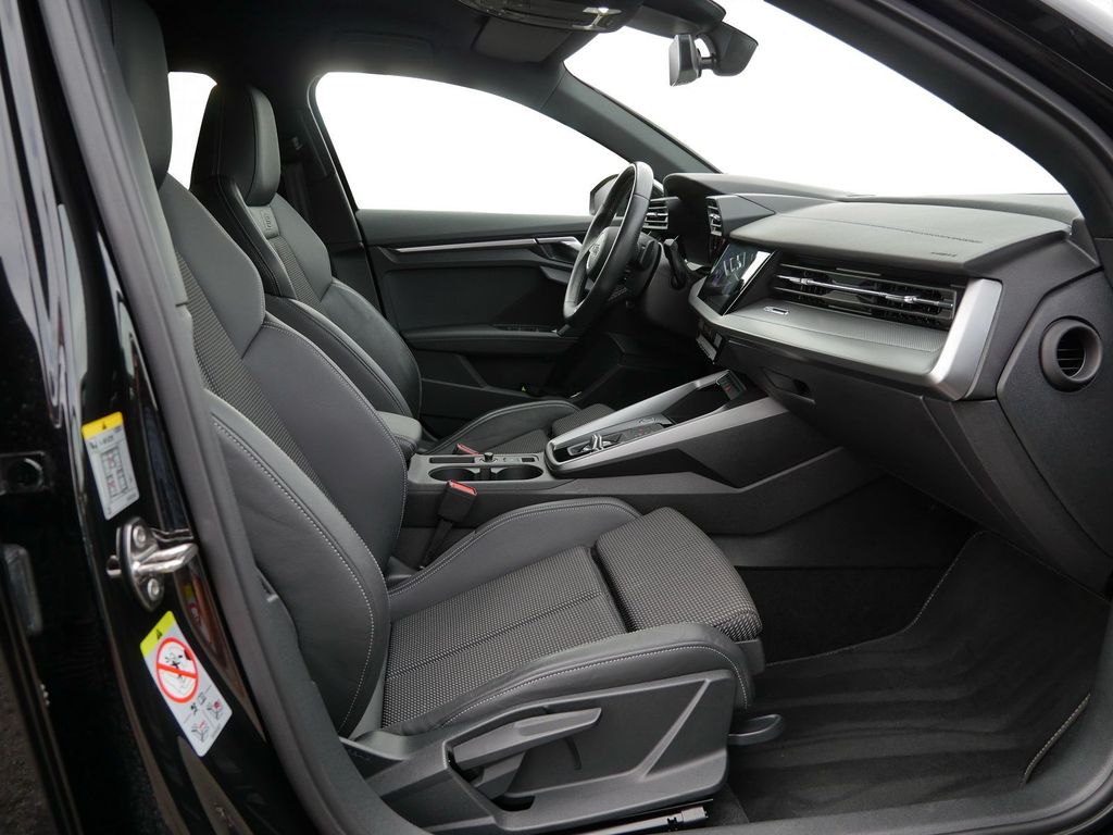 Audi A3 2022 г. Чёрный, пробег 47707 км