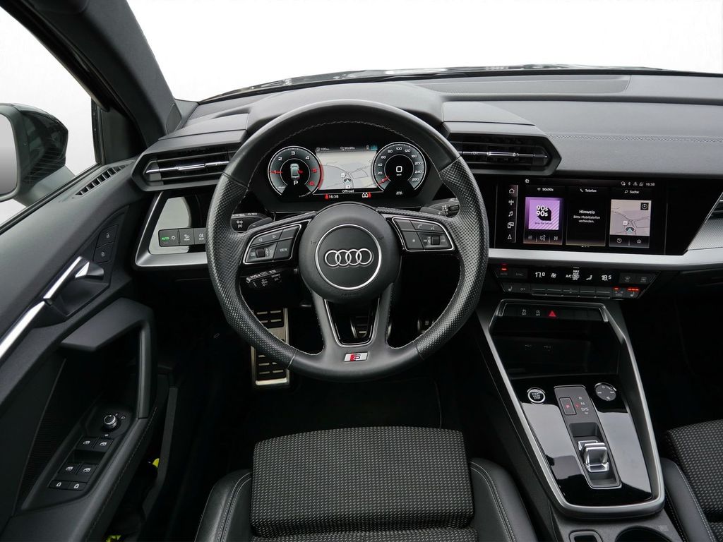 Audi A3 2022 г. Чёрный, пробег 47707 км