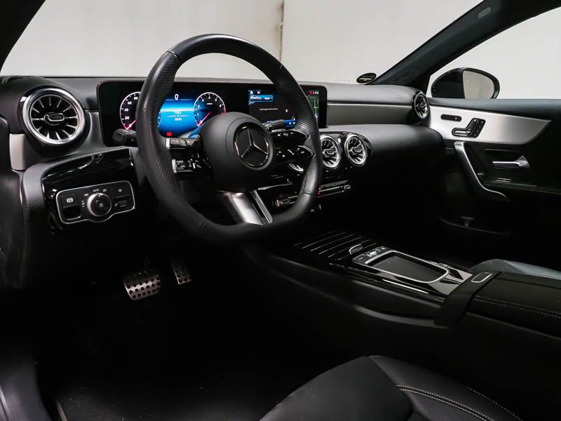 Mercedes-Benz A 200 2025 г. Серый, пробег 30779 км