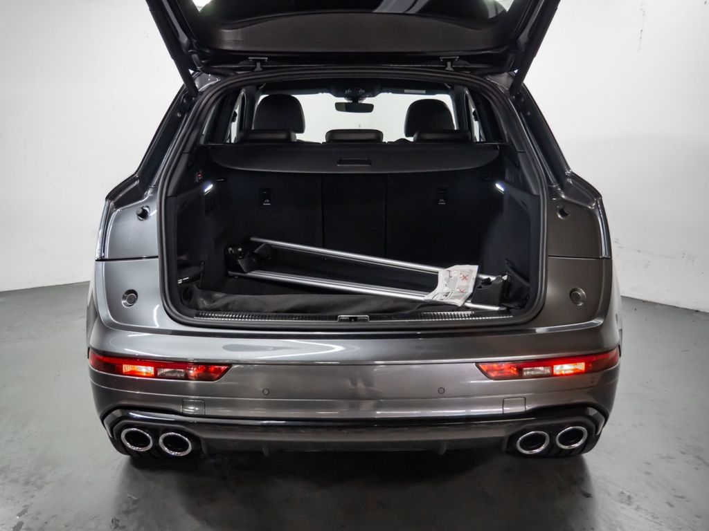 Audi SQ5 2023 г. Серый, пробег 38759 км