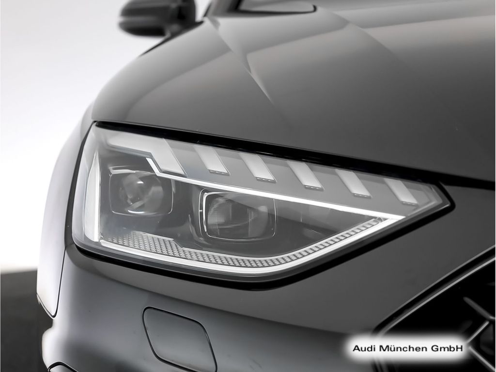 Audi A4 2022 г. Чёрный, пробег 46913 км
