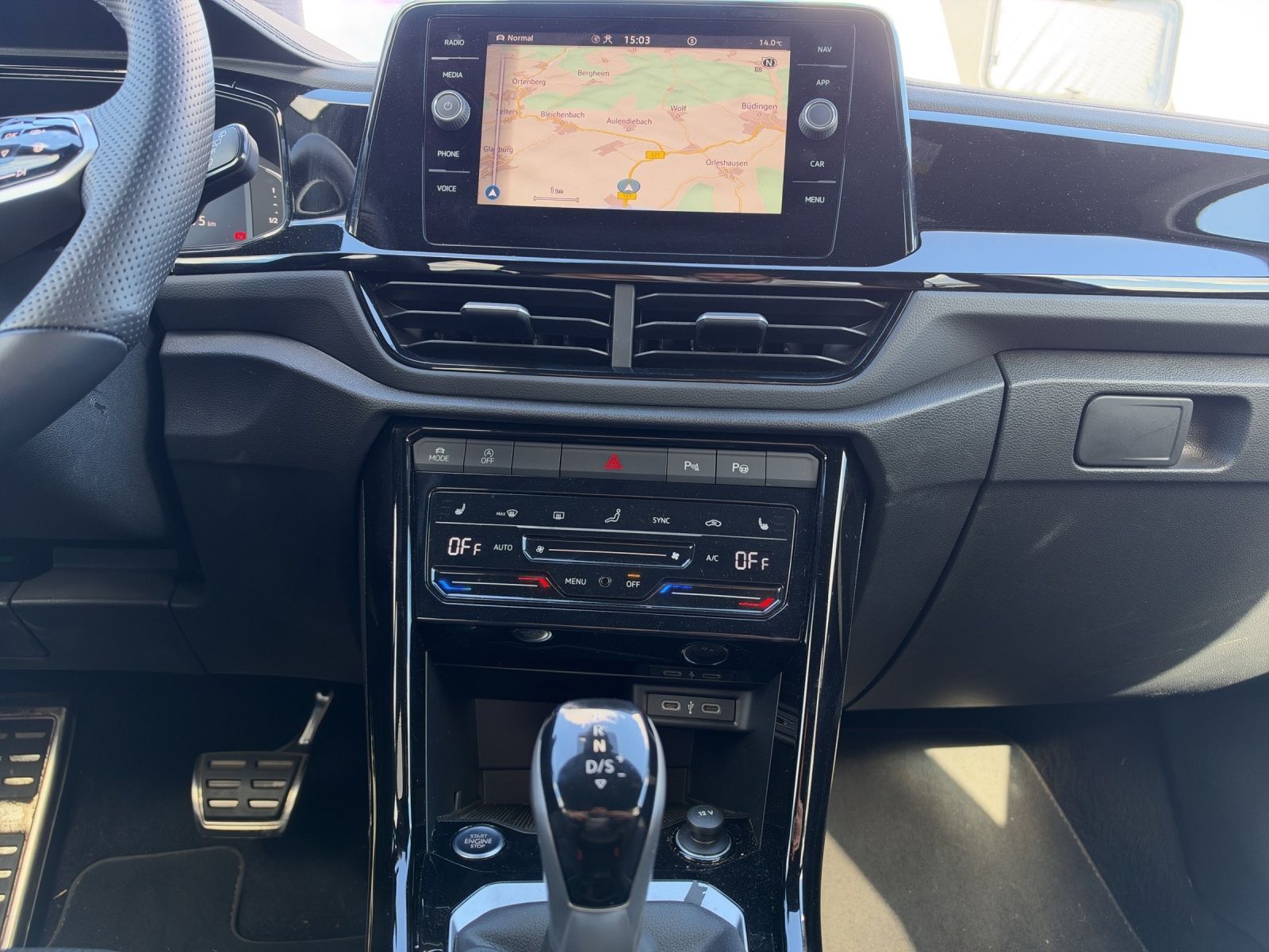 Volkswagen T-Roc 2023 г. Чёрный, пробег 59300 км
