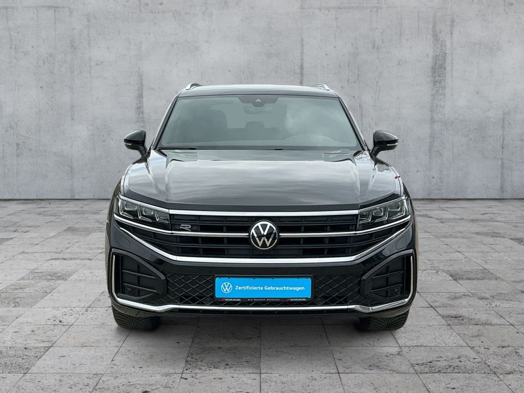 Volkswagen Touareg 2025 г. Чёрный, пробег 17400 км