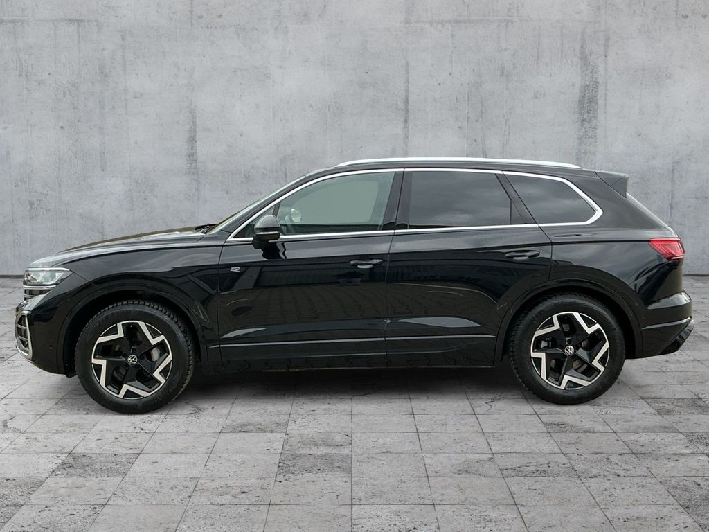 Volkswagen Touareg 2025 г. Чёрный, пробег 17400 км