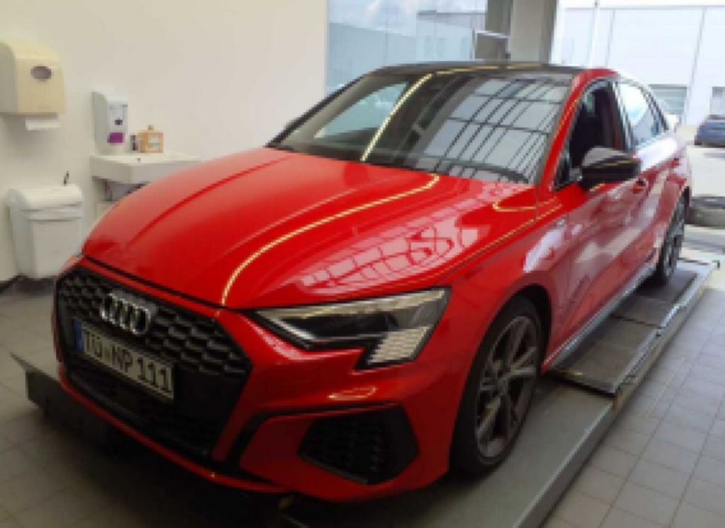Audi A3 2022 г. Красный, пробег 57223 км