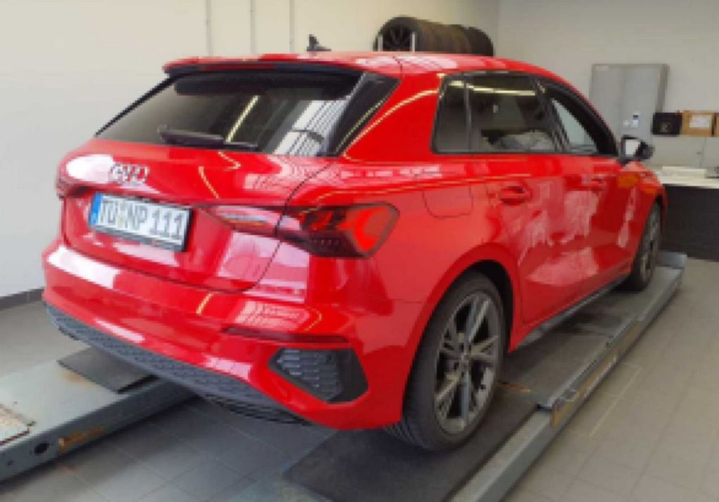 Audi A3 2022 г. Красный, пробег 57223 км