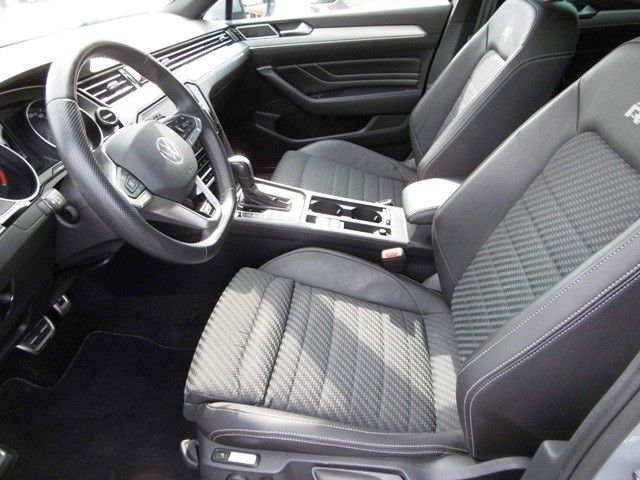Volkswagen PASSAT VARIANT 2023 г. Серый, пробег 50500 км