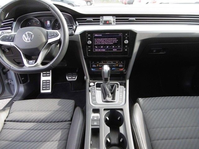 Volkswagen PASSAT VARIANT 2023 г. Серый, пробег 50500 км