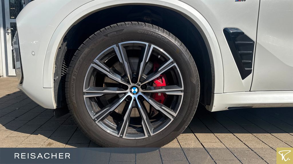BMW X5 2025 г. Белый, пробег 21447 км