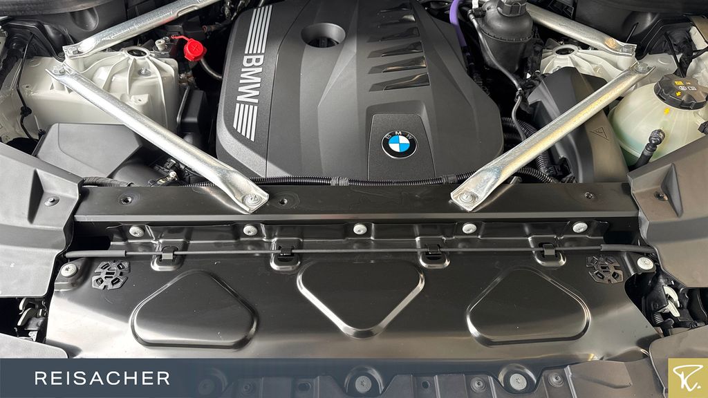 BMW X5 2025 г. Белый, пробег 21447 км
