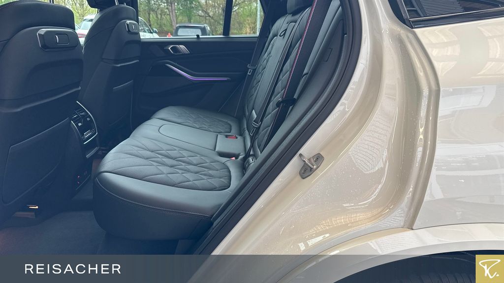 BMW X5 2025 г. Белый, пробег 21447 км